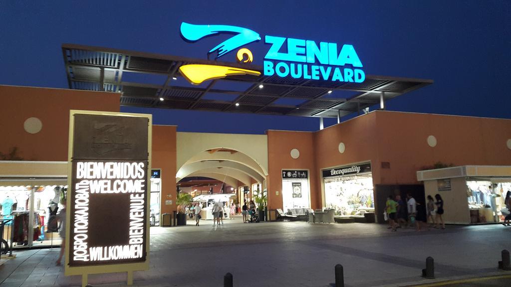 Apartamento Montegolf Con Terraza Privada Los Dolses Luaran gambar