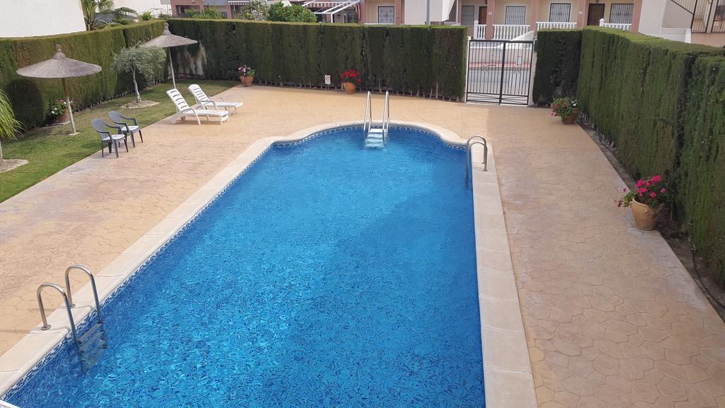 Apartamento Montegolf Con Terraza Privada Los Dolses Luaran gambar