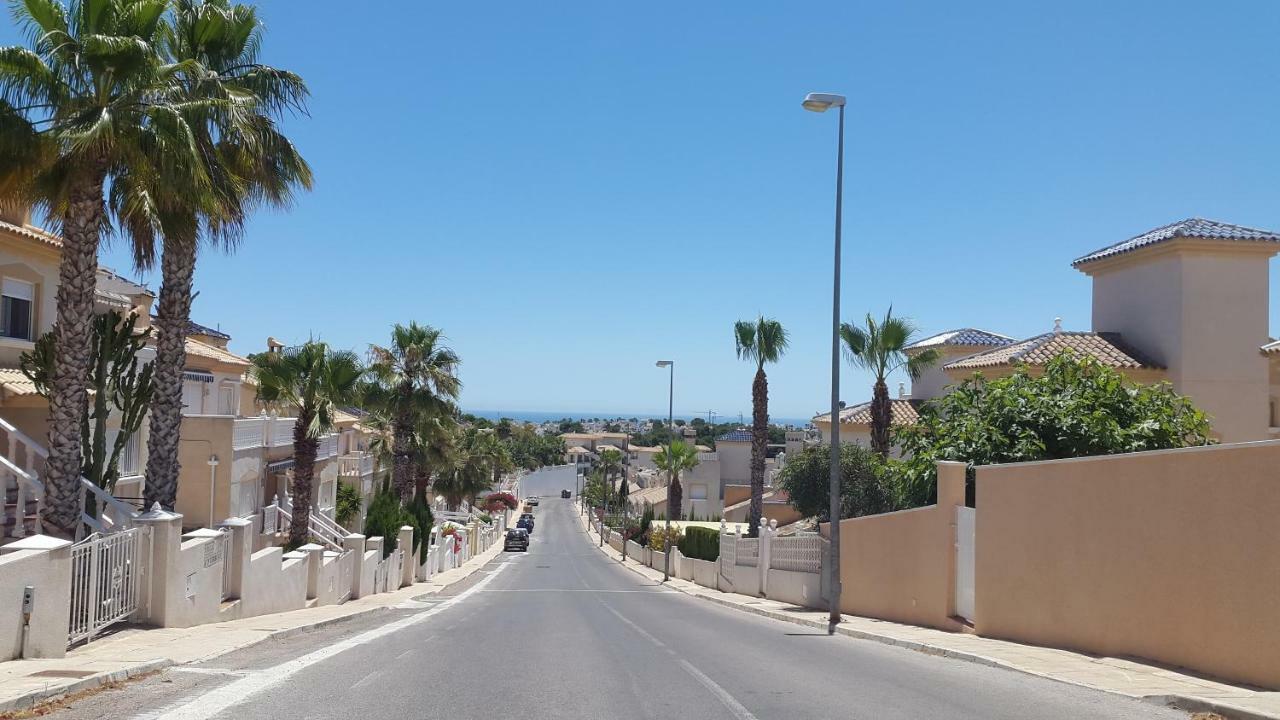 Apartamento Montegolf Con Terraza Privada Los Dolses Luaran gambar